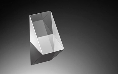 Right-angle prism - UM OPTICS